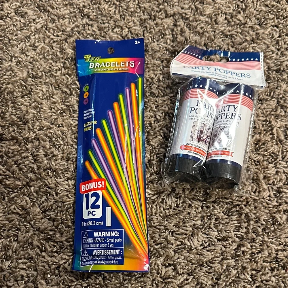 Glow Party Set with Colorful Bracelets and Poppers
